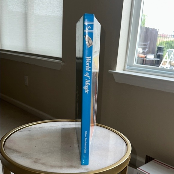 World of Music Hardcover Book - ©️1990 - Picture 2 of 10